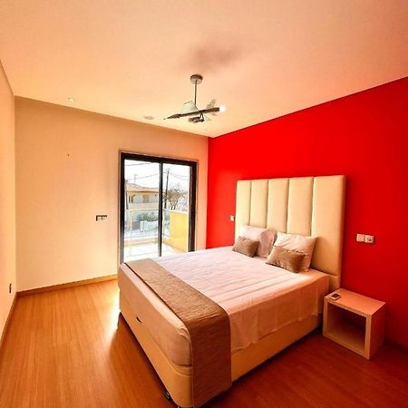 Funtastic Villa With Pool Албуфейра Екстериор снимка