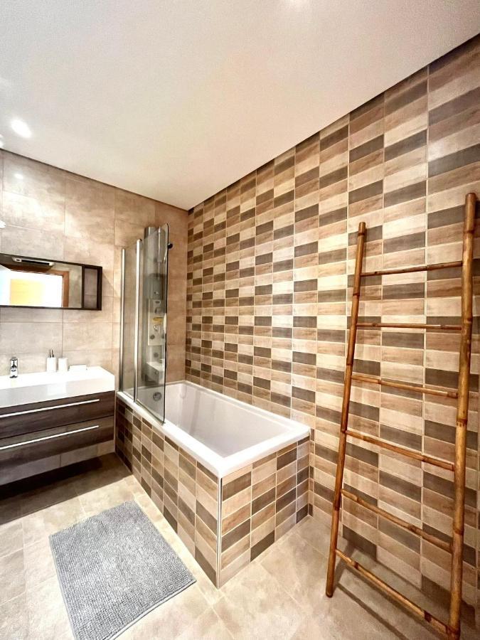 Funtastic Villa With Pool Албуфейра Екстериор снимка